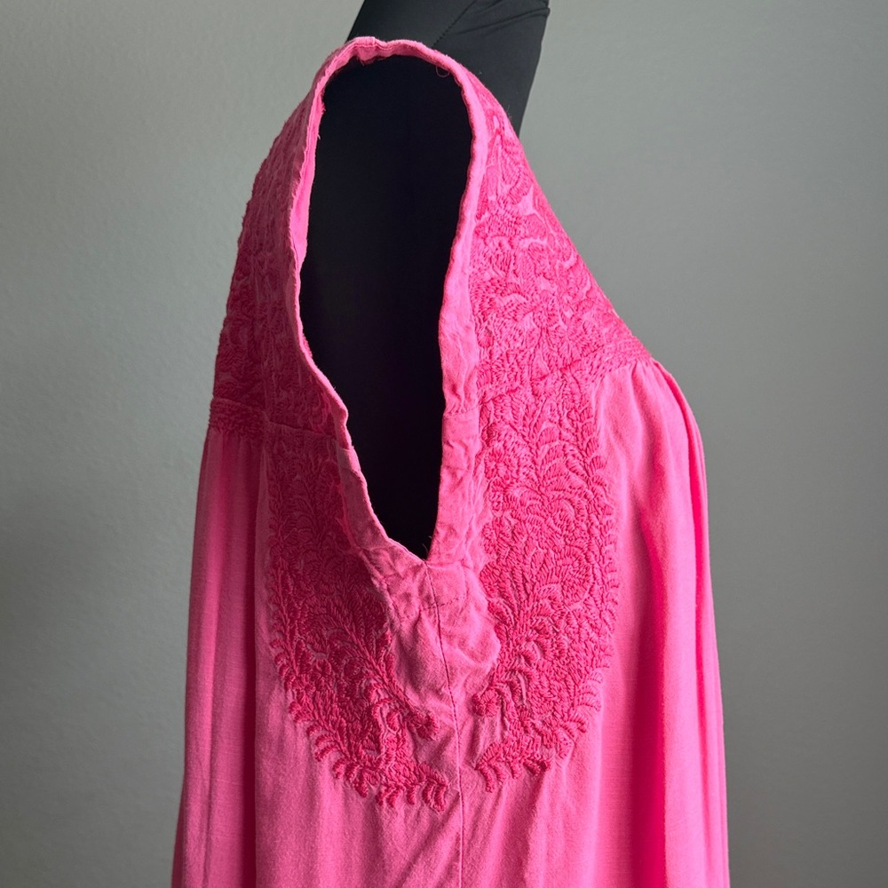 Women’s Pink Embroidered Sleeveless Blouse - Picture 6 of 11